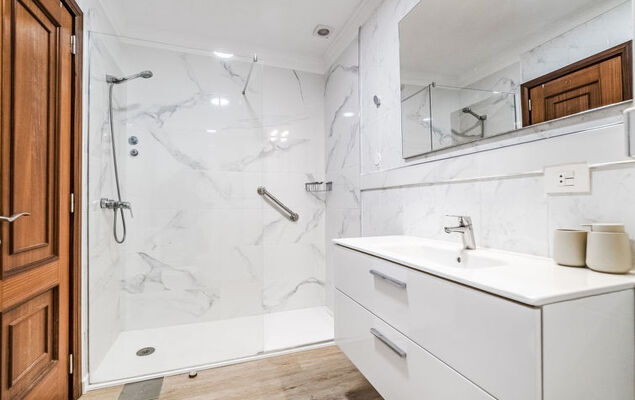 Yubal III - Photo 25